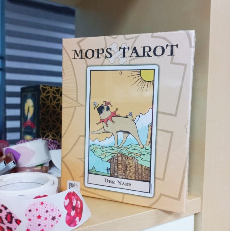 Mops Tarot